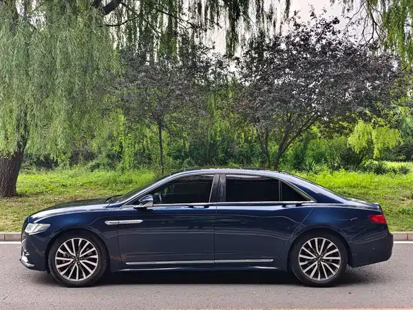 Lincoln Continental 2017