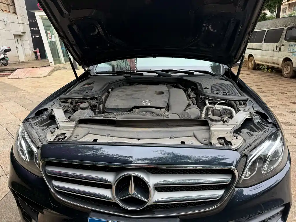 Mercedes-Benz E-Class 2020 — фото 9