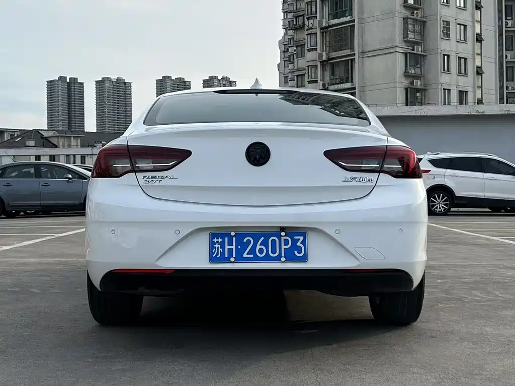Buick Regal 2020 — фото 9