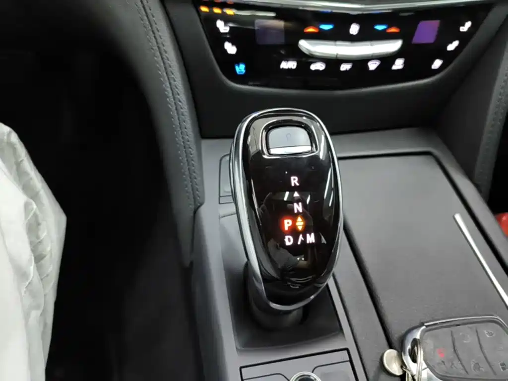 Cadillac CT6 2020 — фото 14