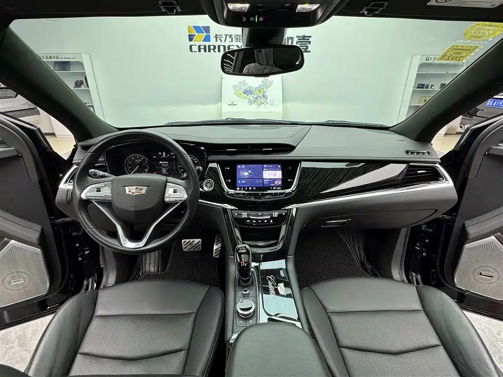 Cadillac XT6 2021 — фото 9