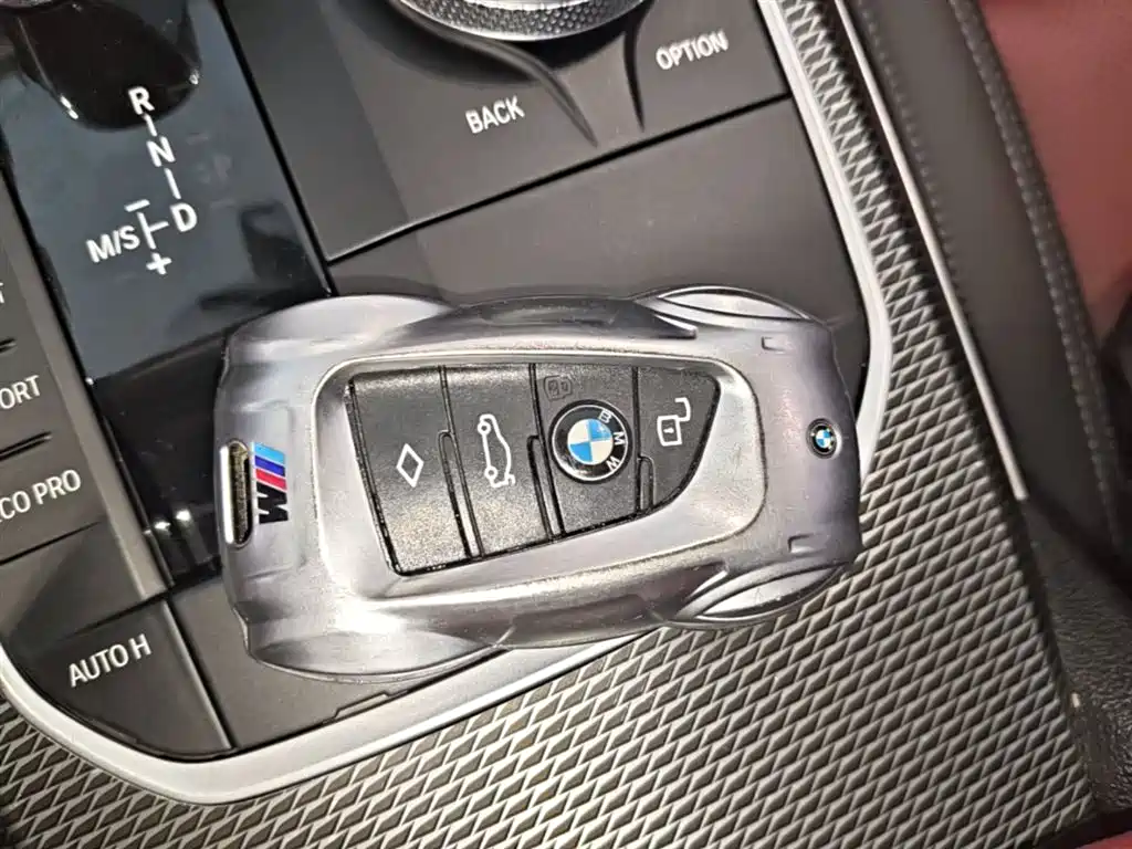 BMW 3 Series 2021 — фото 9