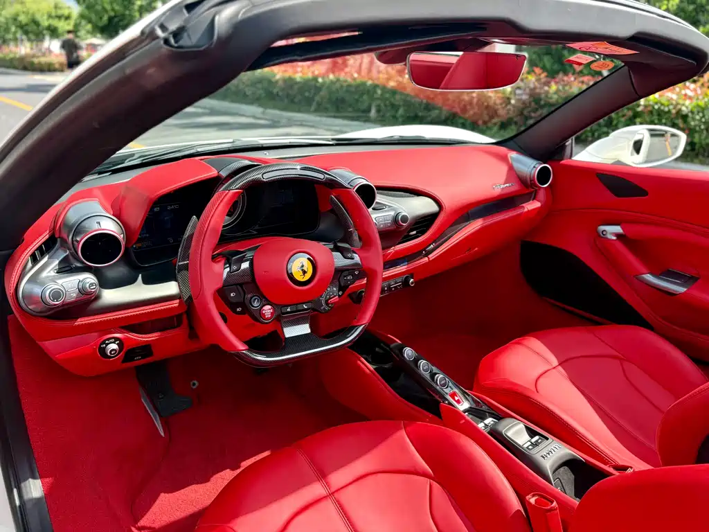 Ferrari F8 2023 — фото 4