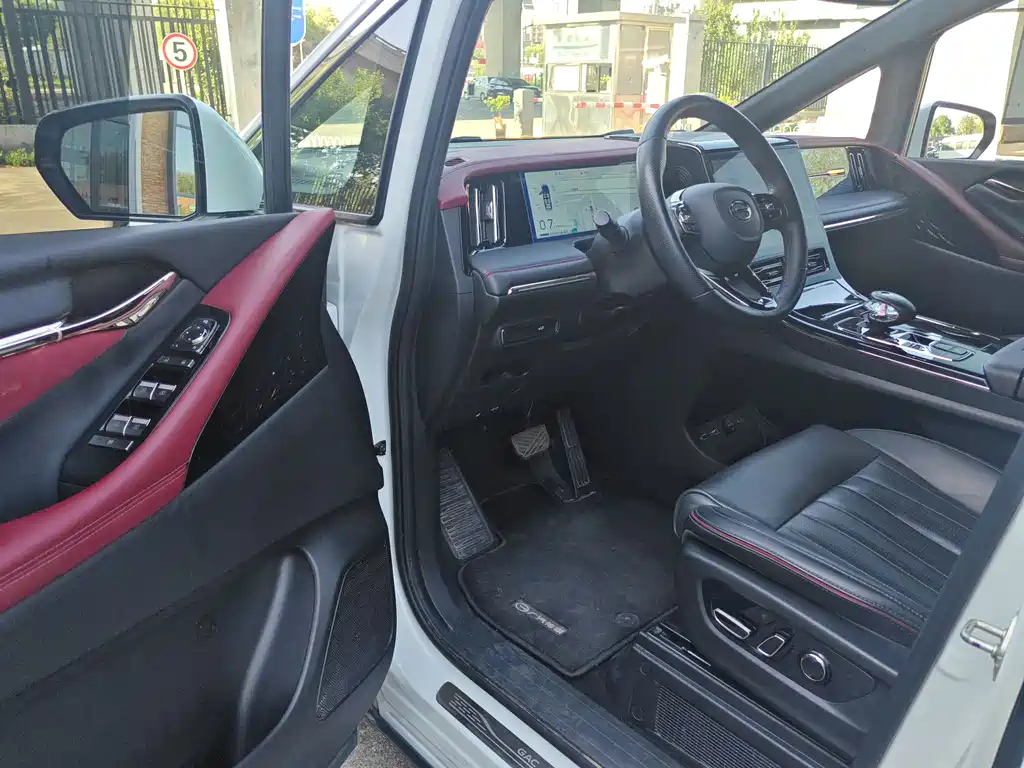 GAC Motor Trumpchi M8 2023 — фото 4