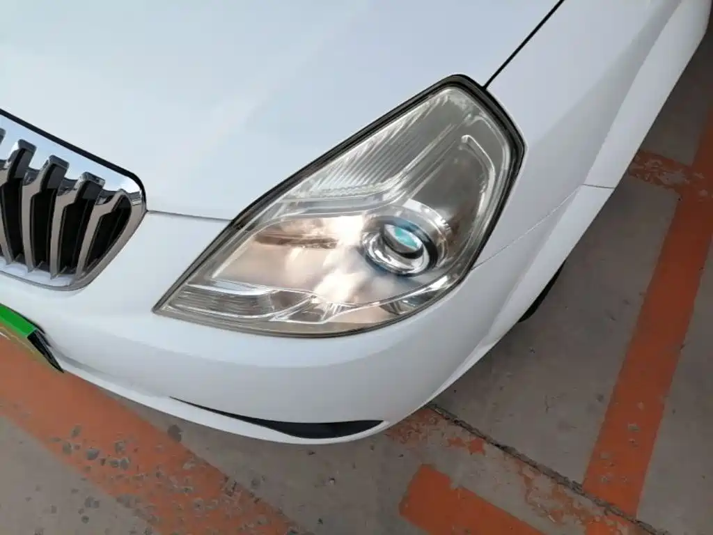 Buick Excelle 2015 — фото 24
