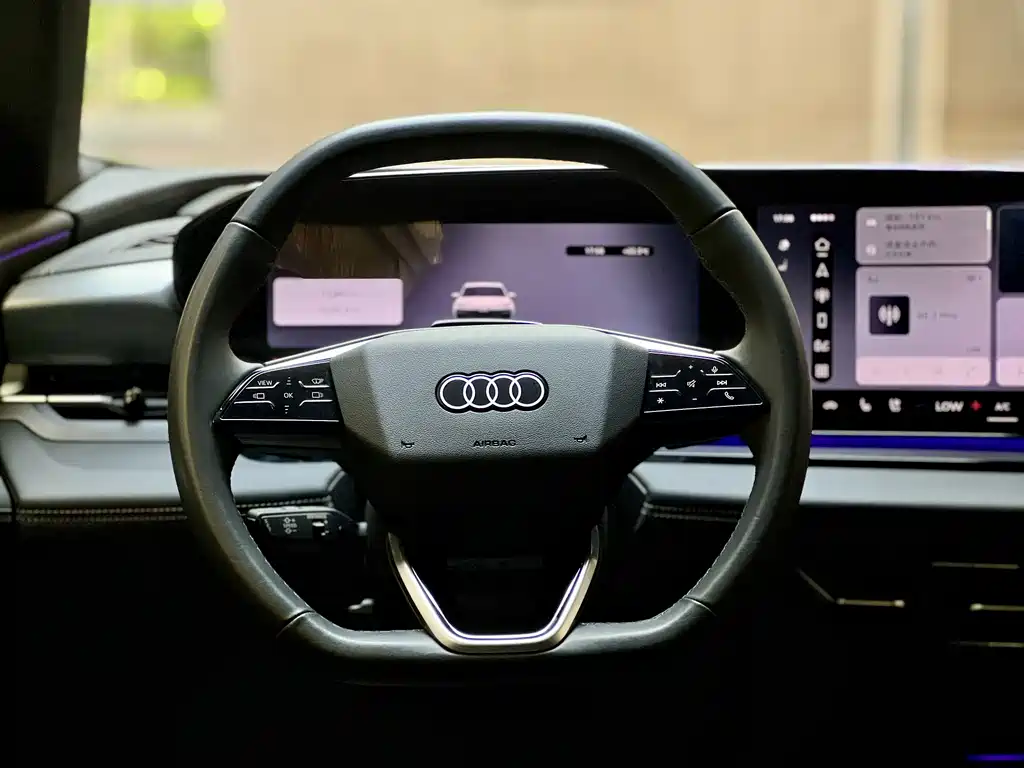 Audi Q6L e-tron 2025 — фото 10
