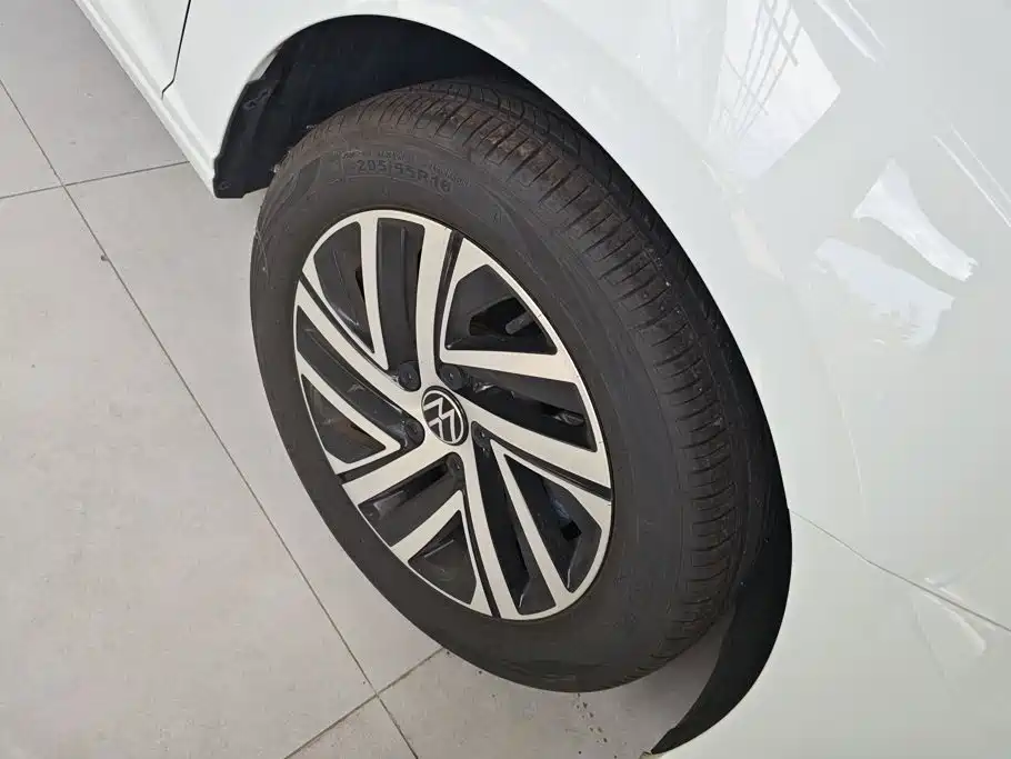 Volkswagen Lavida 2024