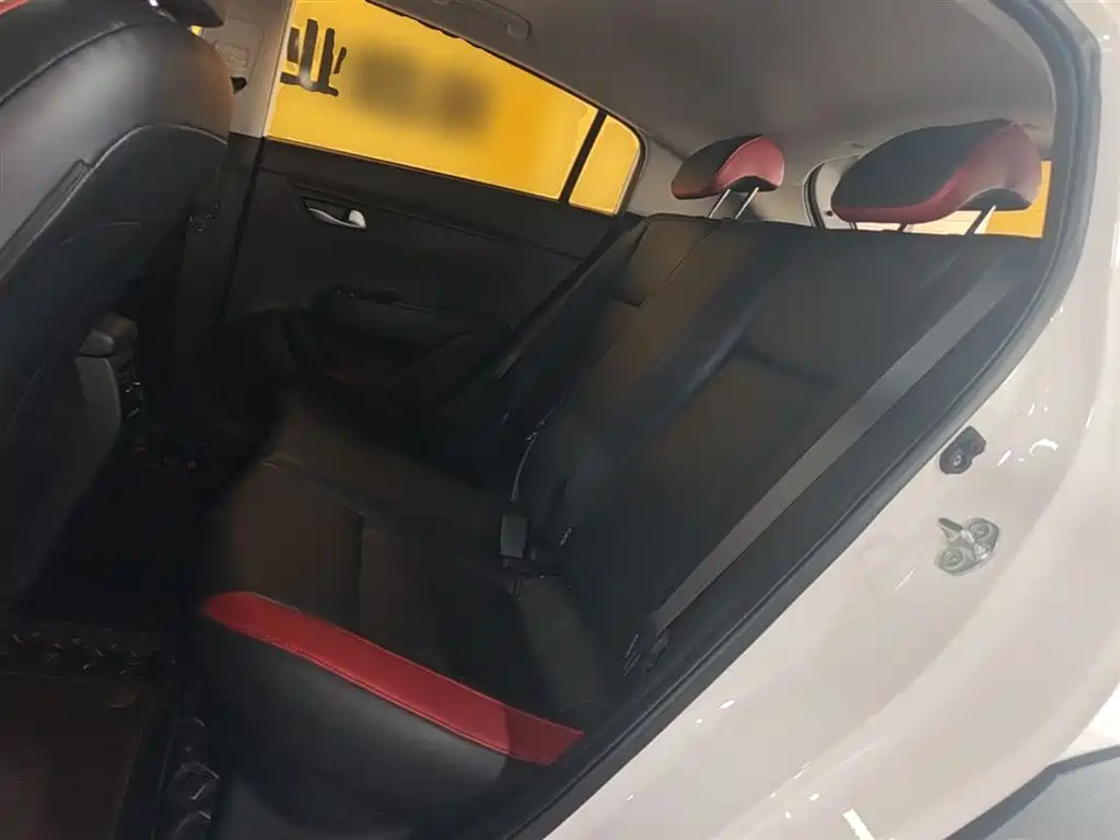 Kia KX Cross 2019 — фото 17