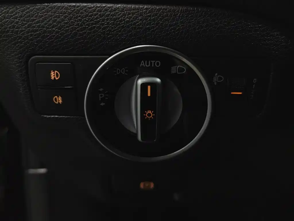Mercedes-Benz GLA 2017 — фото 21