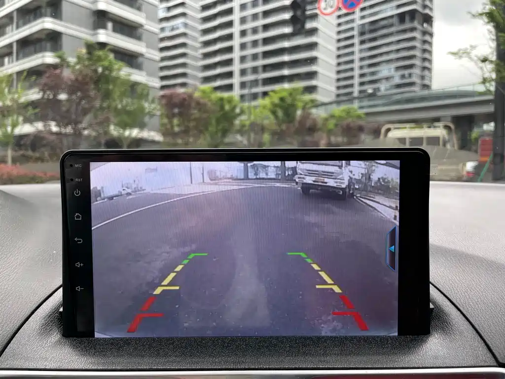 Mazda 3 Axela 2015 — фото 15