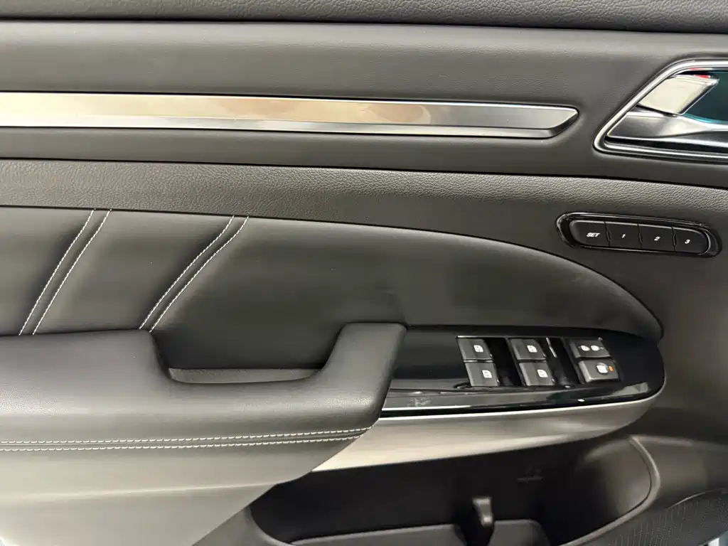 GAC Motor Trumpchi GS8 2020 — фото 11