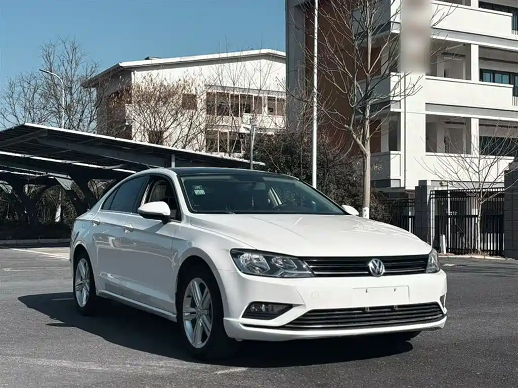 Volkswagen Lamando 2015 — фото 10