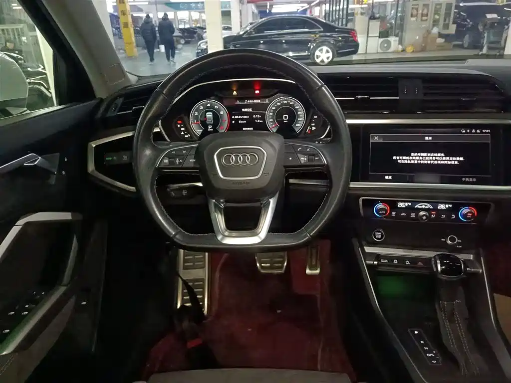 Audi Q3 2023 — фото 11