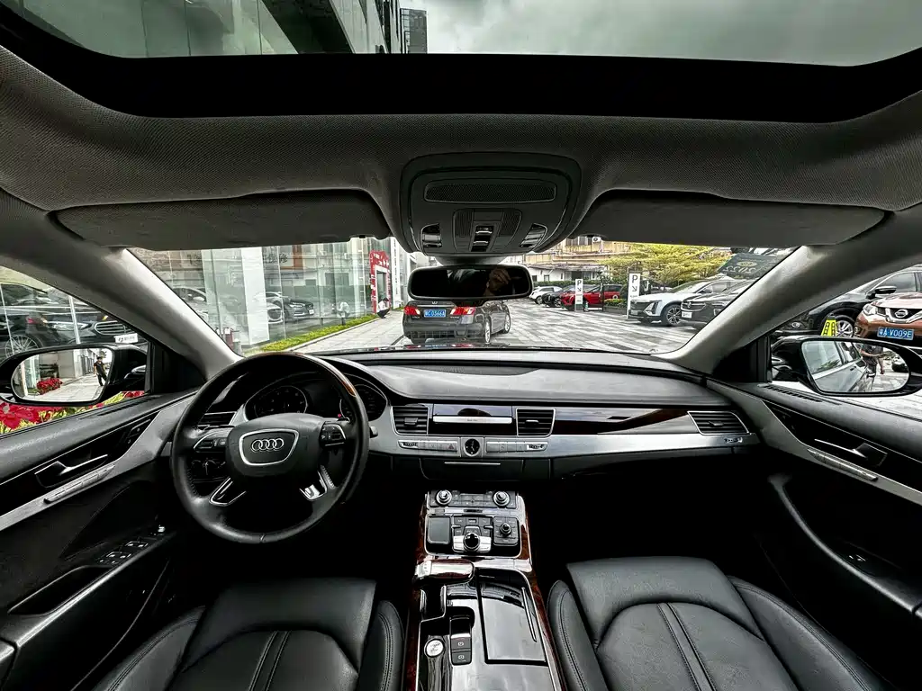 Audi A8 2016 — фото 15