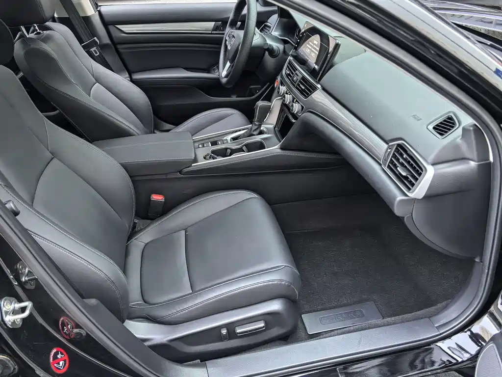 Honda Accord 2023 — фото 13