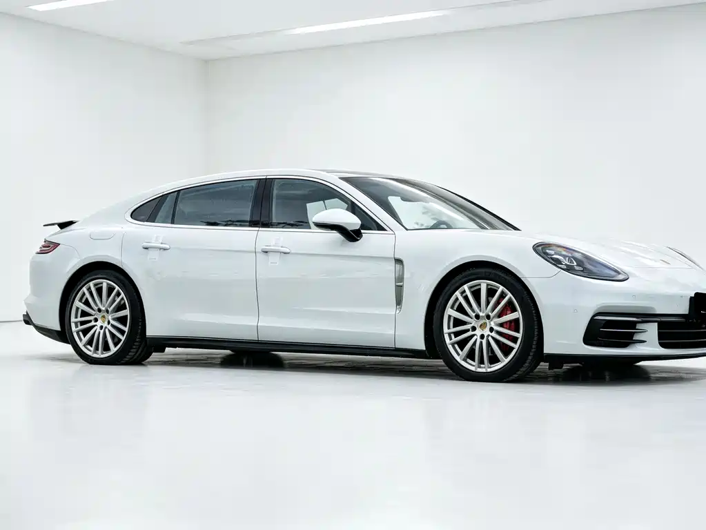 Porsche Panamera 2019 — фото 3