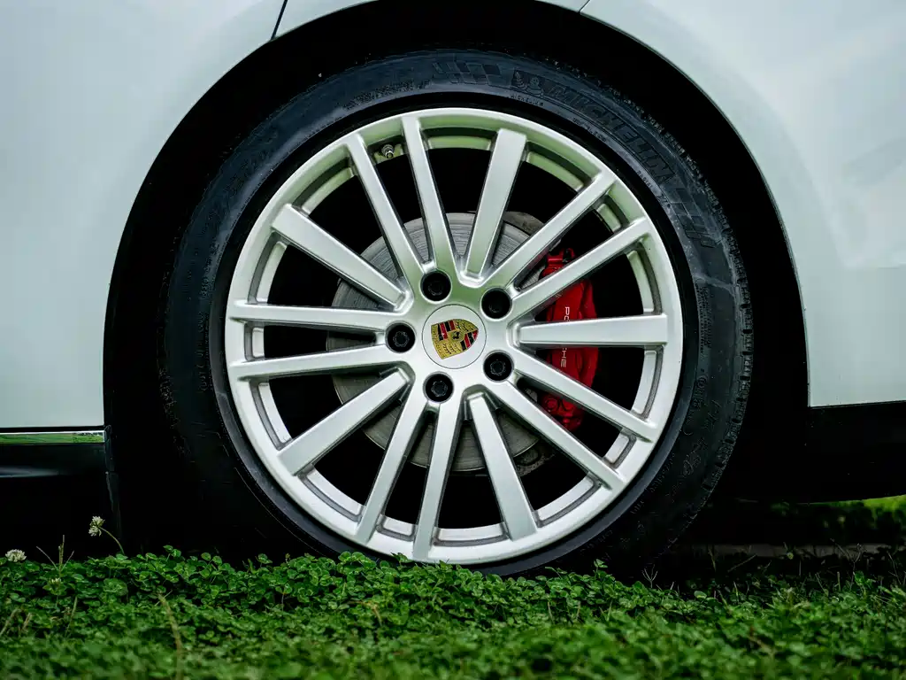 Porsche Panamera 2019 — фото 17