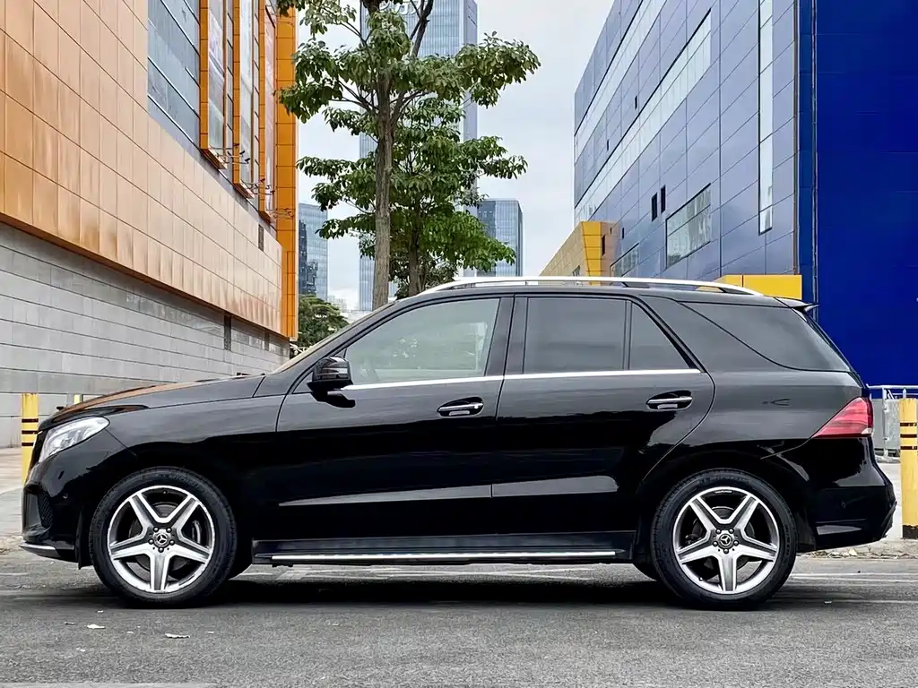 Mercedes-Benz GLE 2016 — фото 3