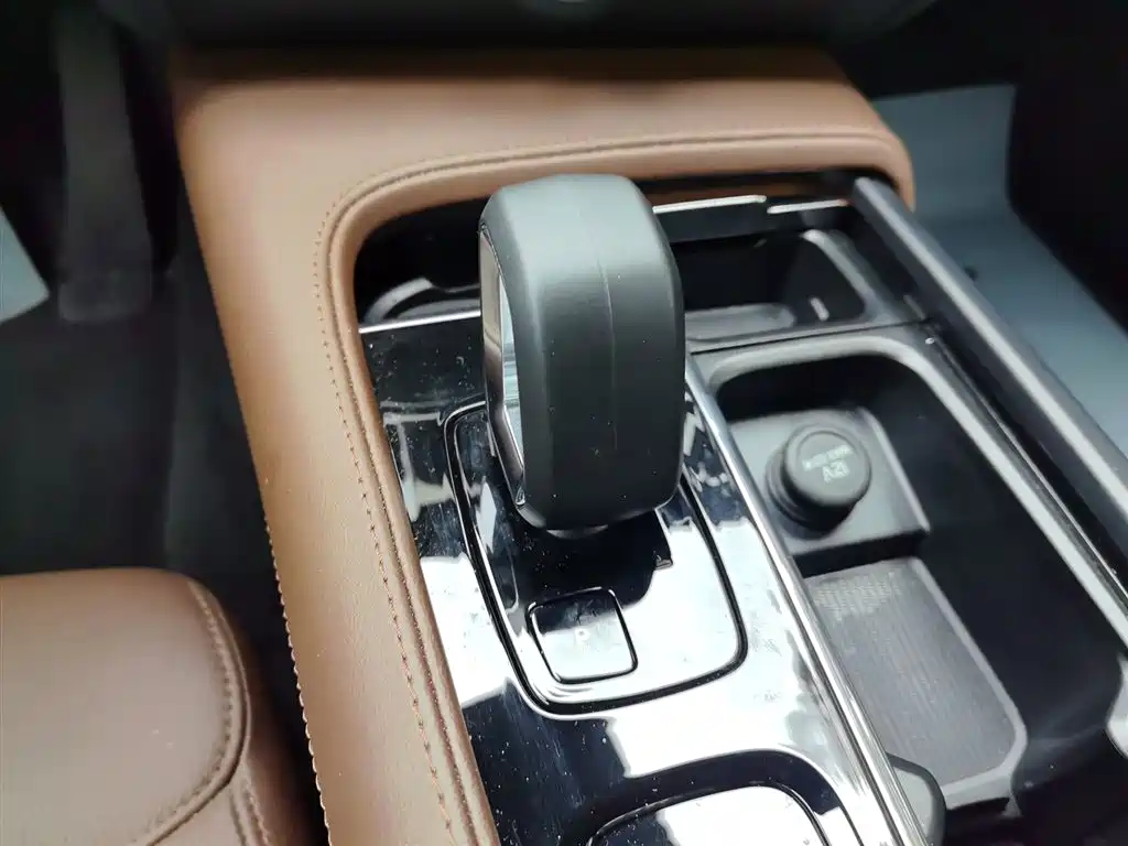 Volvo S90 2025 — фото 10