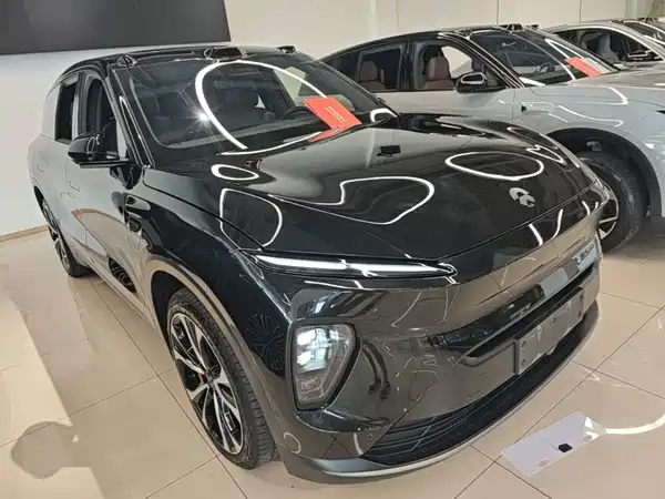 NIO ES8 2023