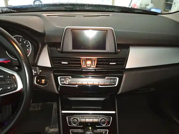 BMW 2 Series Station Wagon 2016