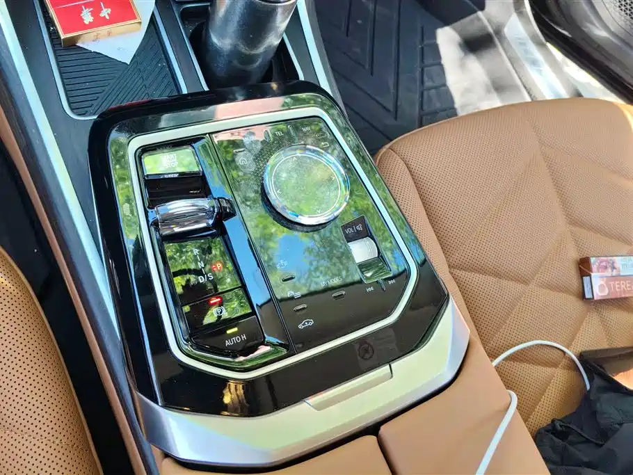 BMW 7 Series 2023 — фото 16