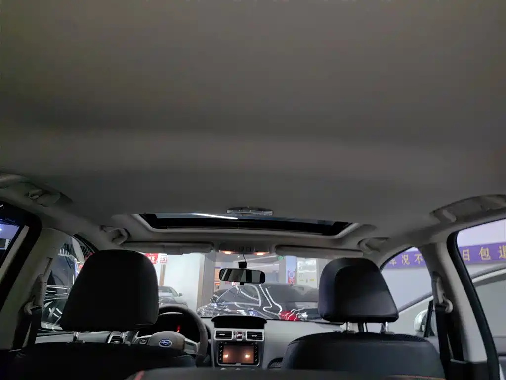 Subaru XV 2015 — фото 14