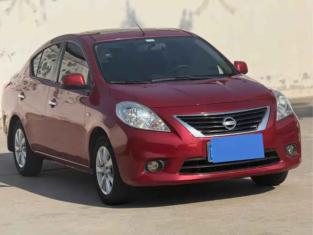 Nissan Sunny 2011 — фото 2