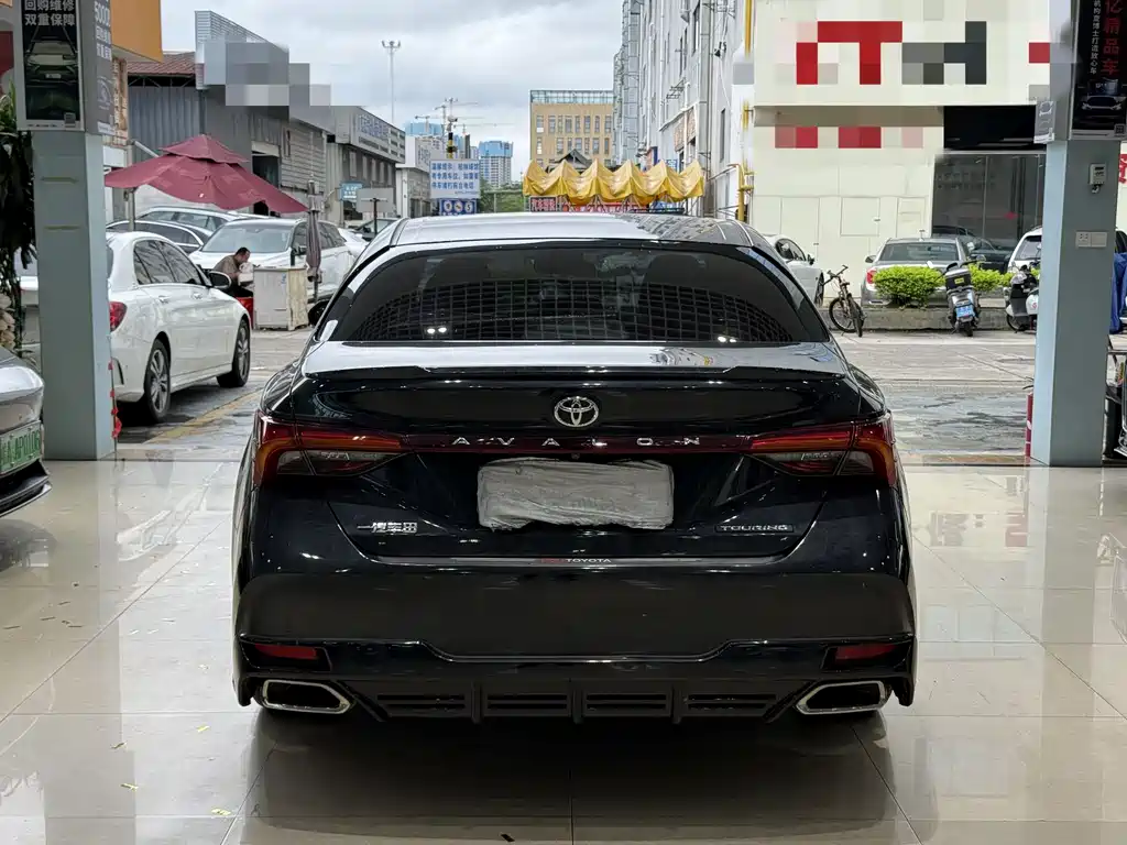Toyota Avalon 2022
