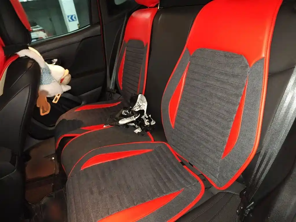 Jeep Renegade 2021 — фото 15