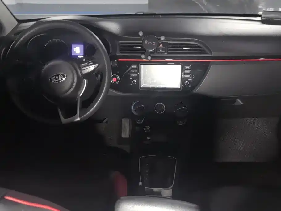 Kia KX Cross 2018 — фото 12