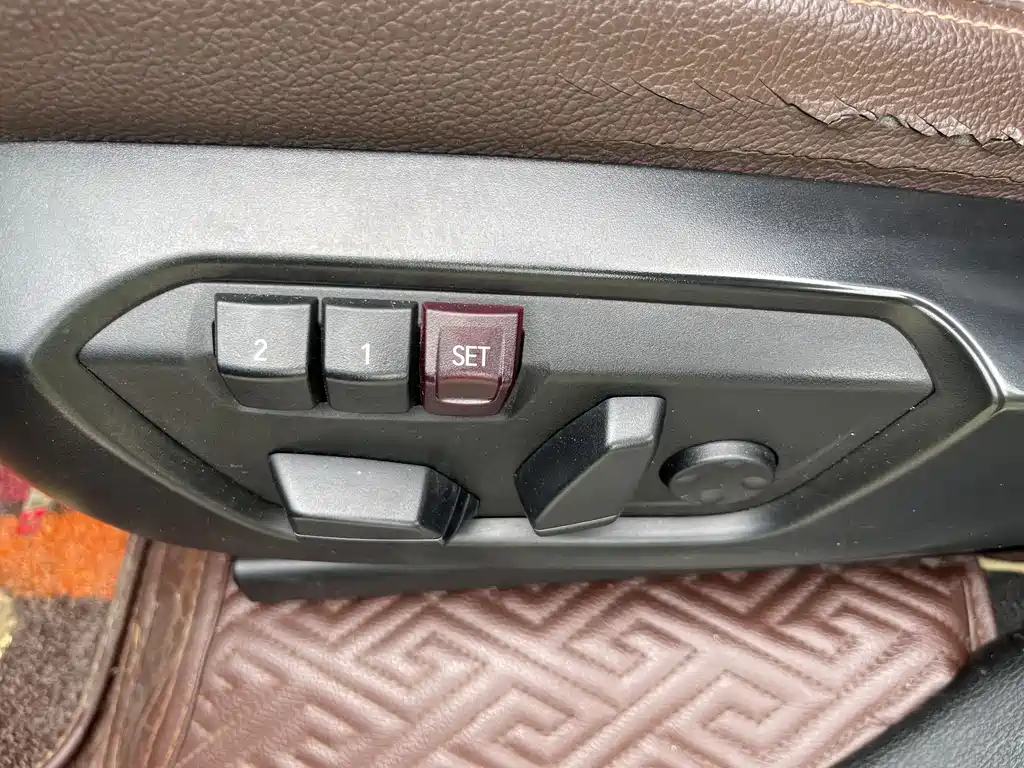 BMW X4 2016 — фото 10