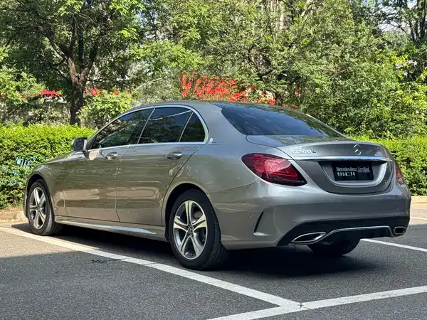 Mercedes-Benz C-Class 2019