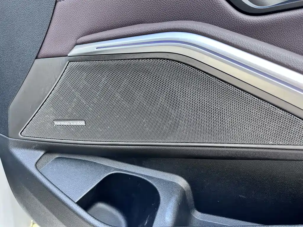 BMW 3 Series 2020 — фото 14