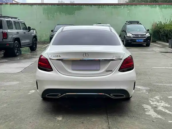 Mercedes-Benz C-Class 2020