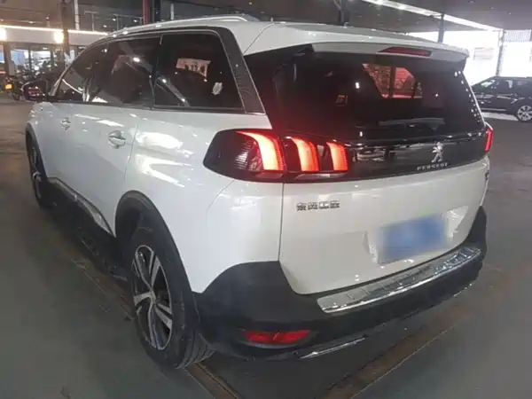 Peugeot 5008 2018