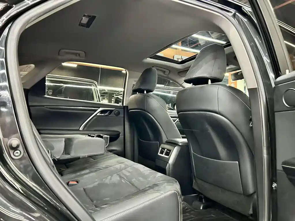 Lexus RX 2020