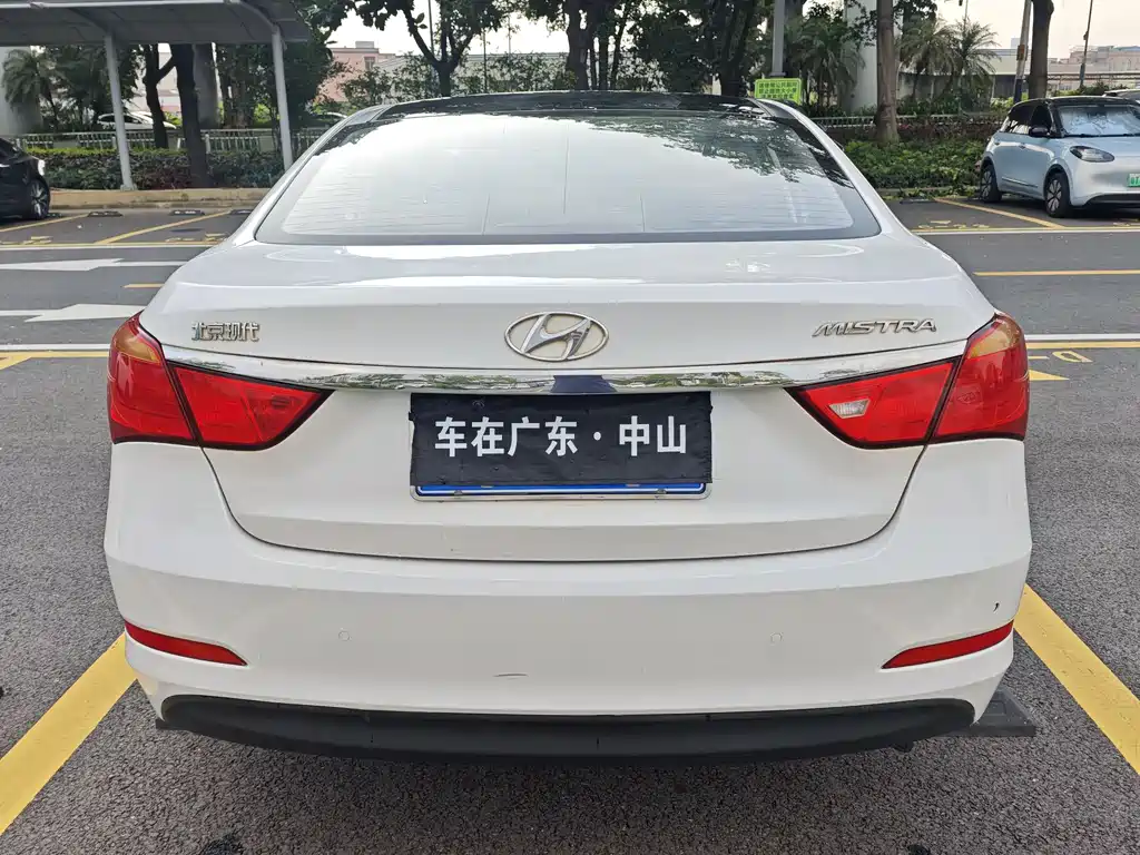 Hyundai Mistra 2015 — фото 18