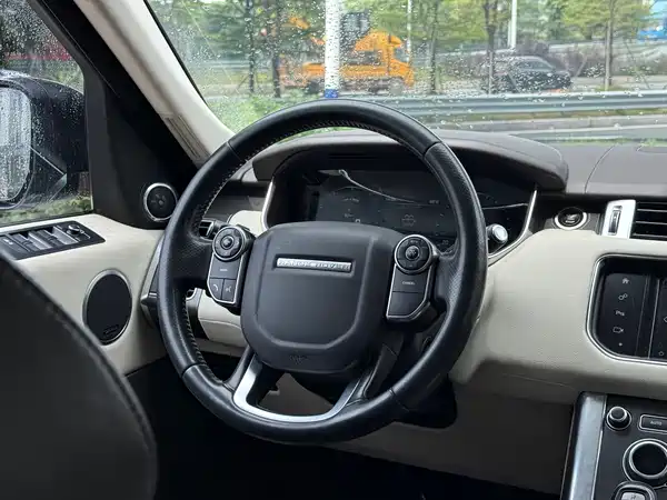 Land Rover Range Rover Sport 2016