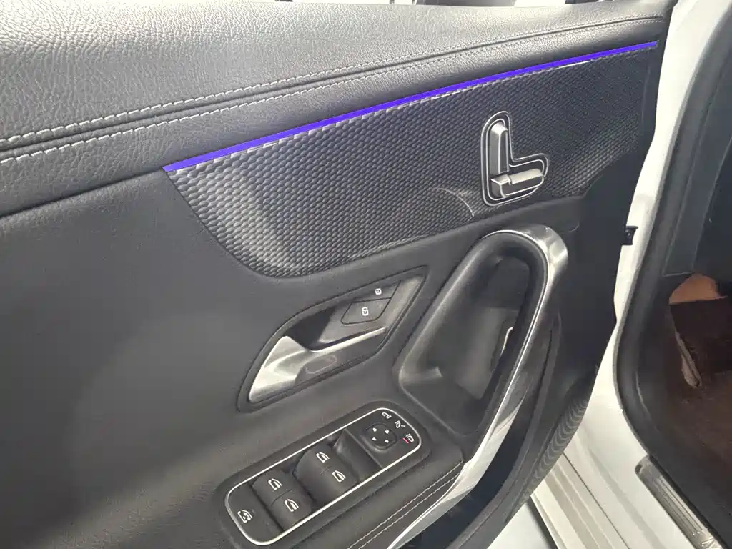 Mercedes-Benz A-Class 2020 — фото 7