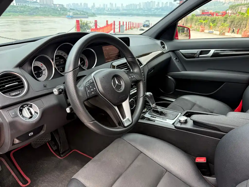 Mercedes-Benz C-Class 2015 — фото 11
