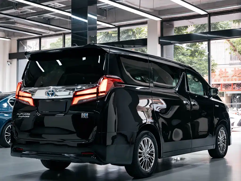 Toyota Alphard 2020 — фото 3