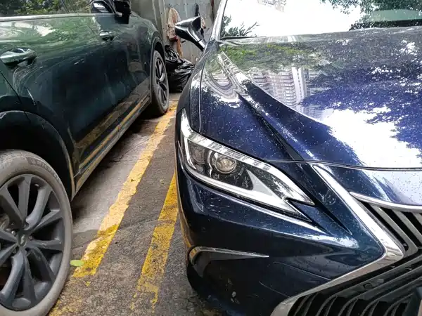 Lexus ES 2019