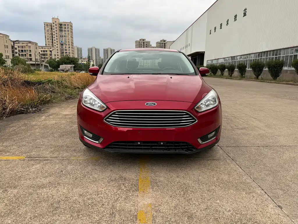 Ford Focus 2015 — фото 2
