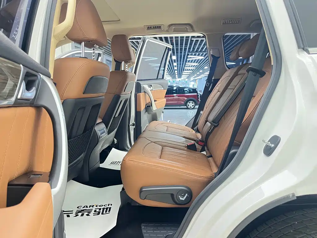 Haval H9 2015 — фото 14