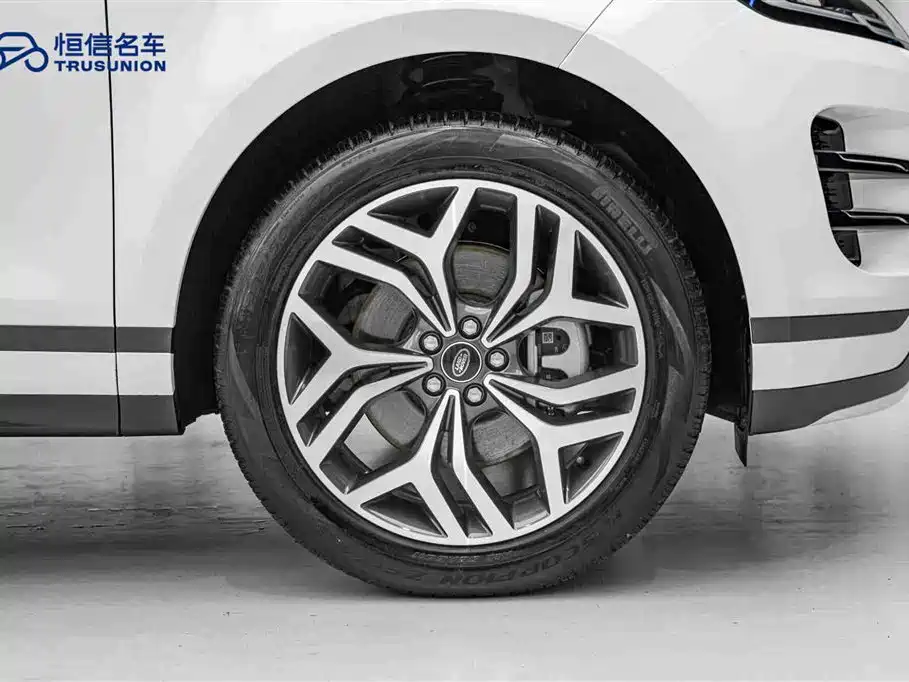 Land Rover Evoque 2023 — фото 11