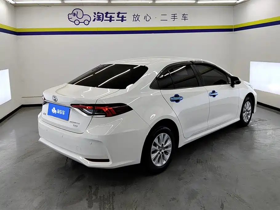 Toyota Corolla 2020 — фото 3