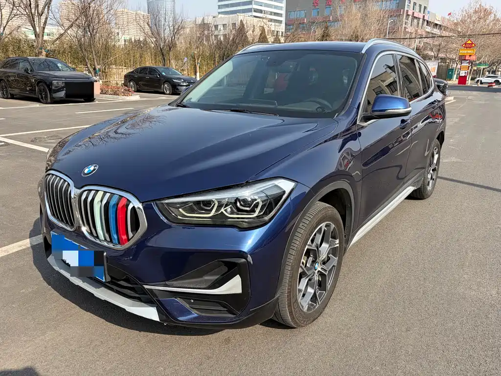 BMW X1 2020 — фото 1