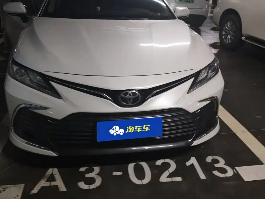 Toyota Camry 2021