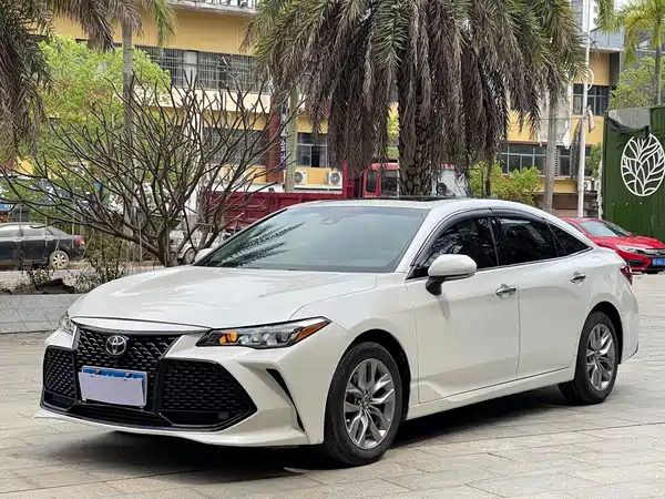 Toyota Avalon 2019